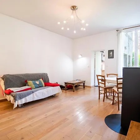 In The Heart Of Silence - House *