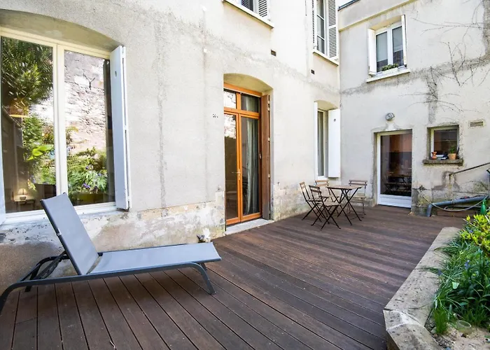 In The Heart Of Silence - House