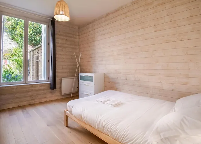 In The Heart Of Silence - House 公寓