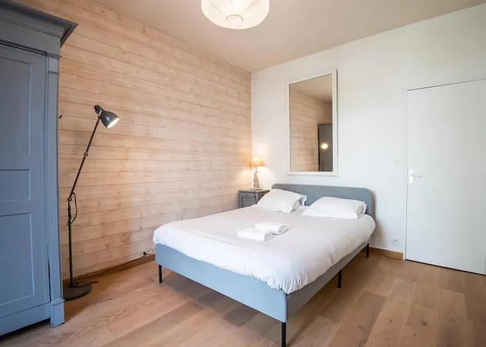 In The Heart Of Silence - House 公寓 *