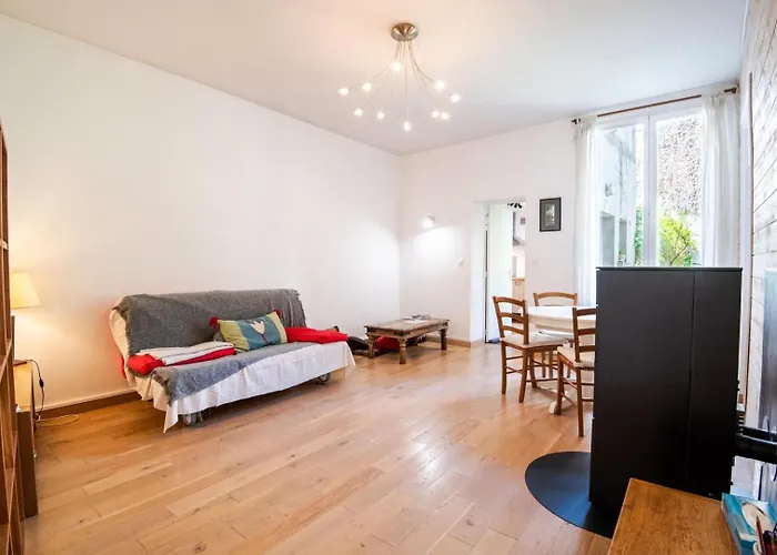 In The Heart Of Silence - House *